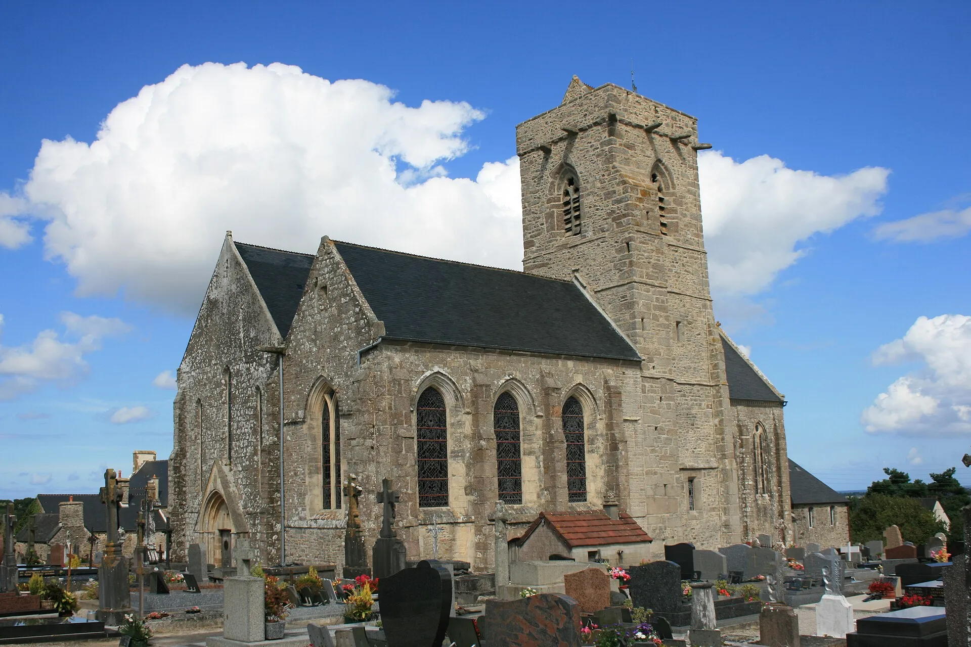 L'église de Quettehou, commune du Val de Saire qui accueille le salon du livre